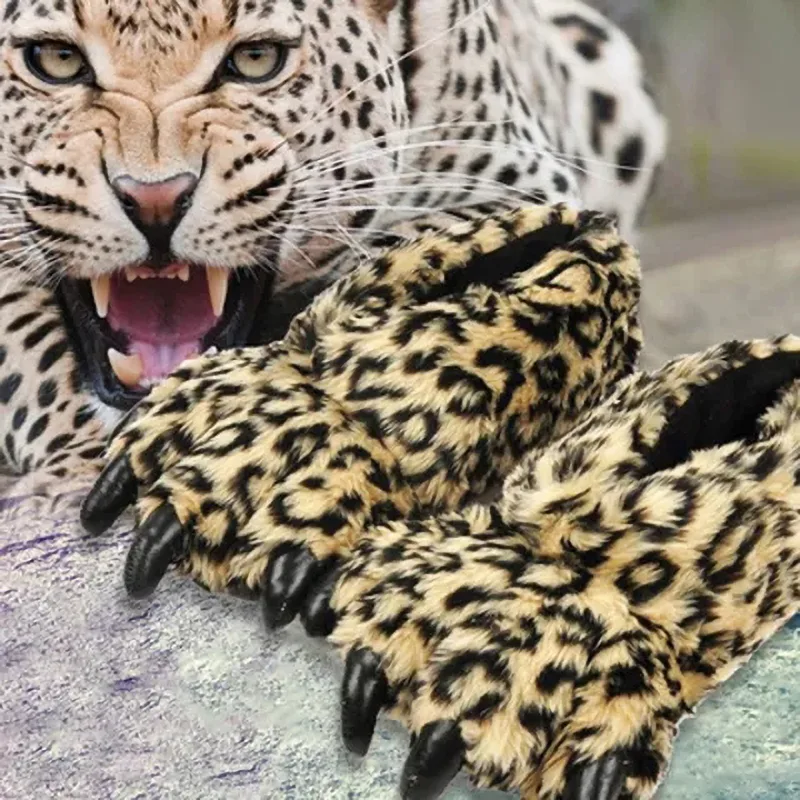 Winter Clothing Material - Pantofole da casa con artiglio leopardato