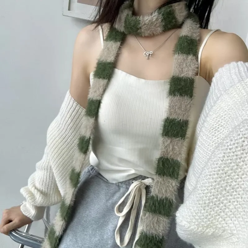 Winter Clothing Accessories - Accessori di abbigliamento Sciarpa a righe