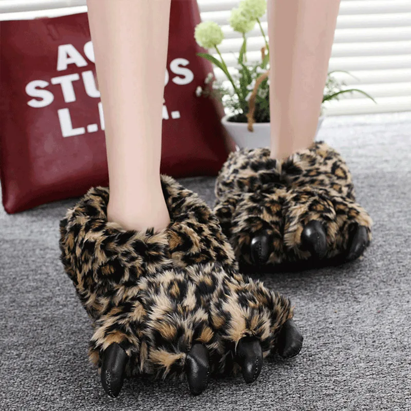 Pantofole da casa con artiglio - Winter Clothing Material recensione e prezzo