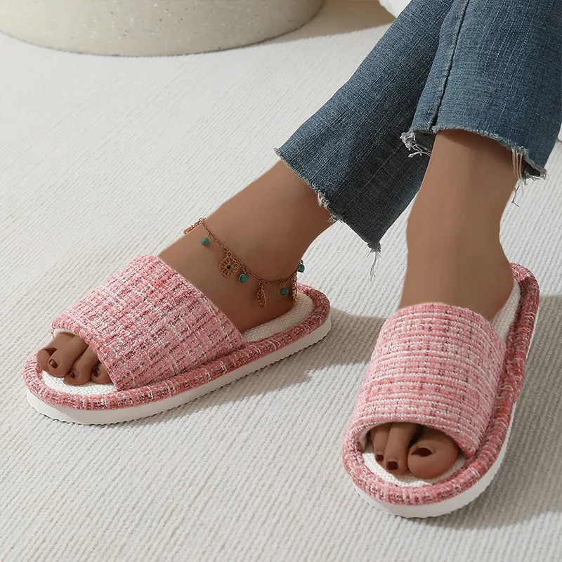 Pantofole da casa in lino con  - Winter Clothing Material recensione e prezzo